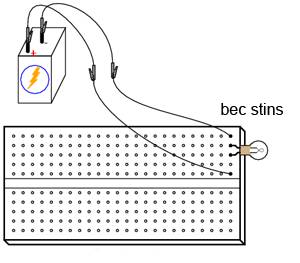 circuit electric pe o placa de test; scurt-circuit